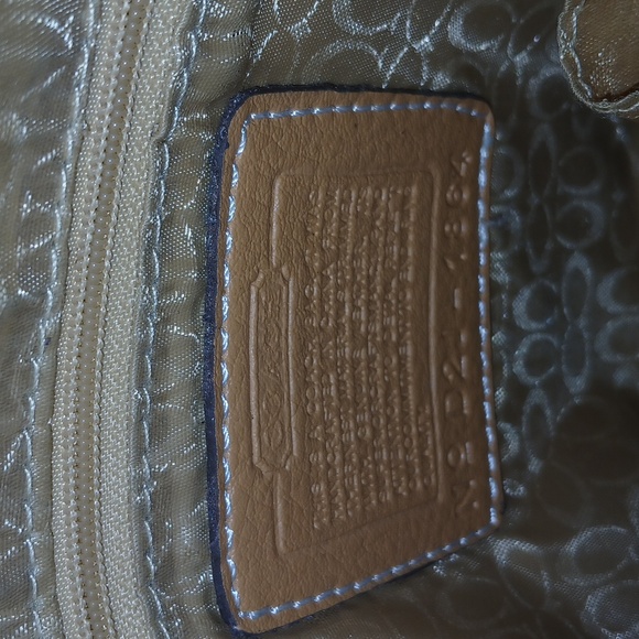Coach crossbody bag. Used condition. - Picture 5 of 6